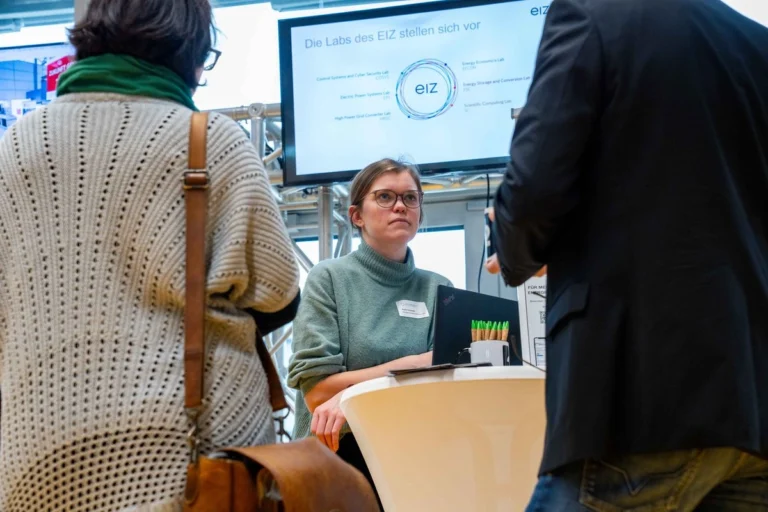 Beim 8. BTU-Transfertag konnten zahlreiche Gespräche geführt und Kontakte geknüpft werden.