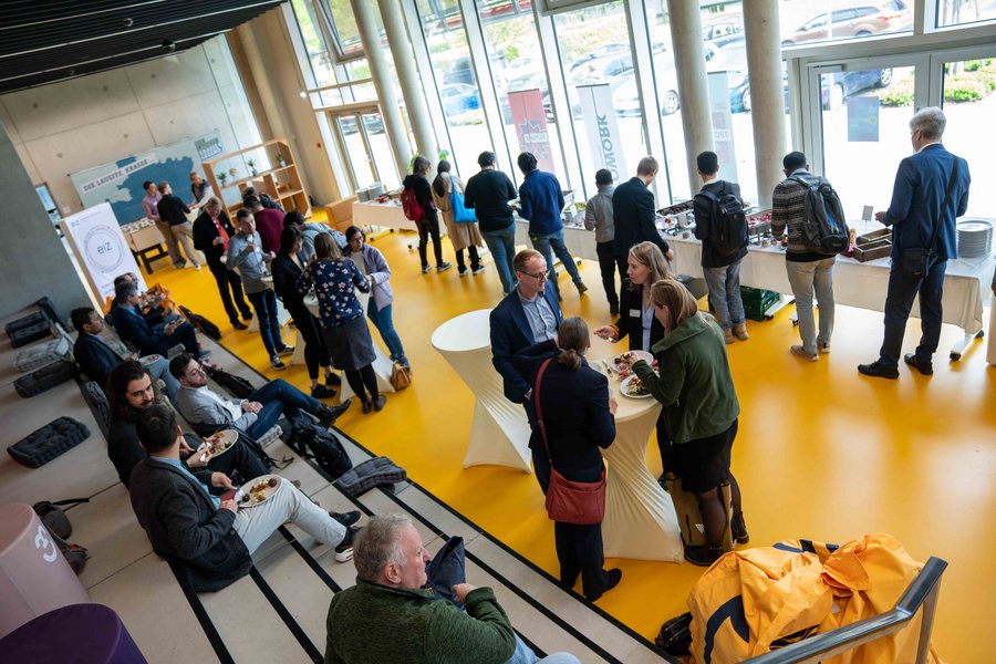 Empfang im Foyer des Startblock B2