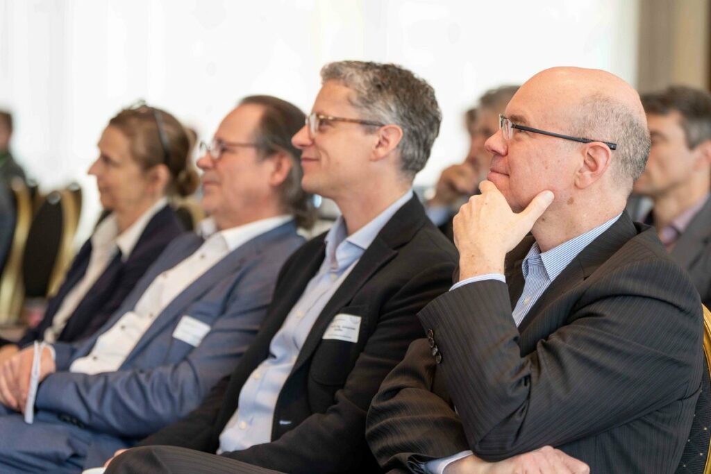 Menschen auf einer Konferenz