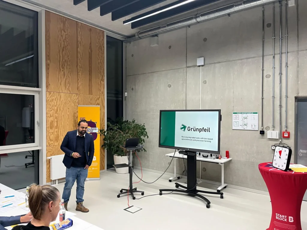 Anupam Yadav, ir. Dr.