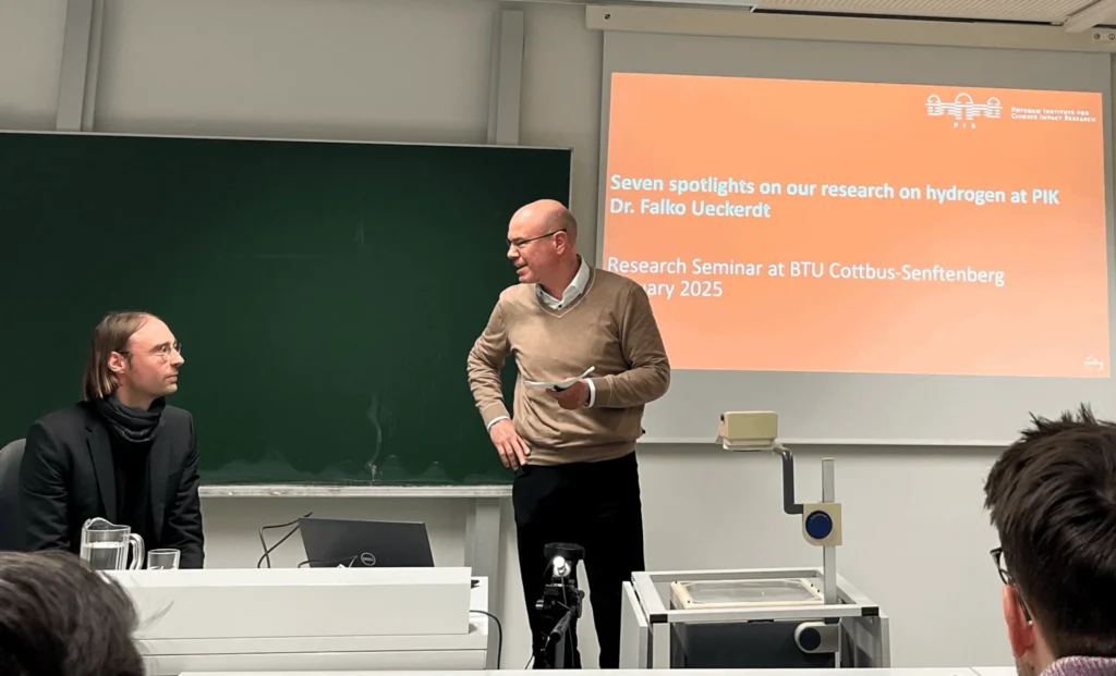 Dr. Falko Ueckerdt Präsentation